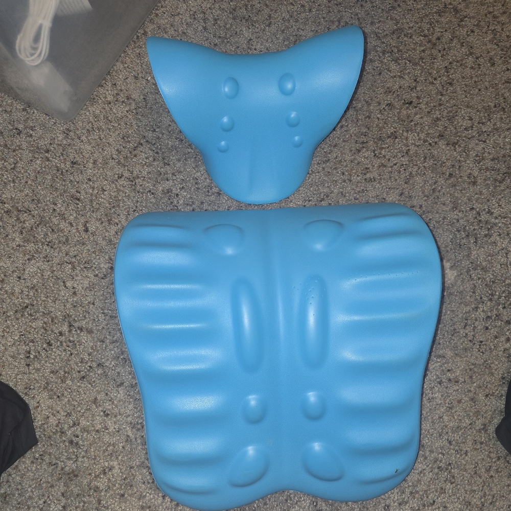 RESTCLOUD Ergonomic Back And Neck Stretcher
